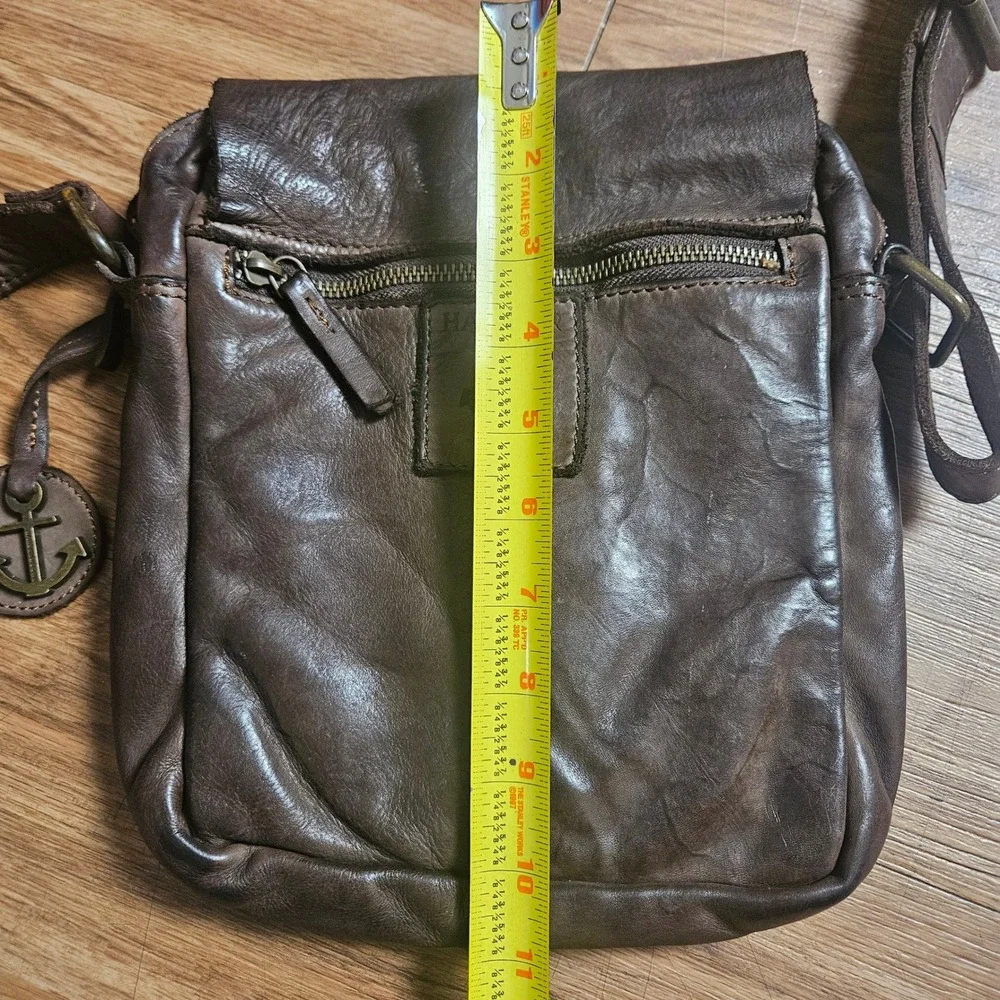 Harbour 2nd Distressed Leather Crossbody Messenger Bag Anchor Logo Patina Rugged
